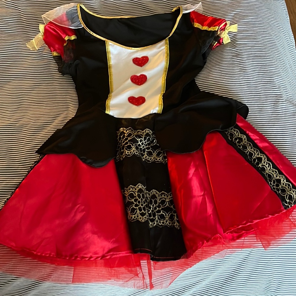Queen of Hearts Halloween Costume (size S)